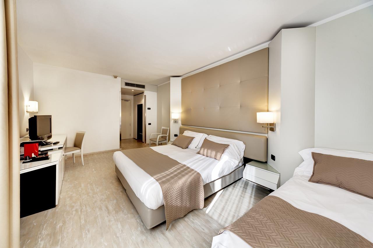 Mediterraneo Palace Hotel Ragusa Exterior photo
